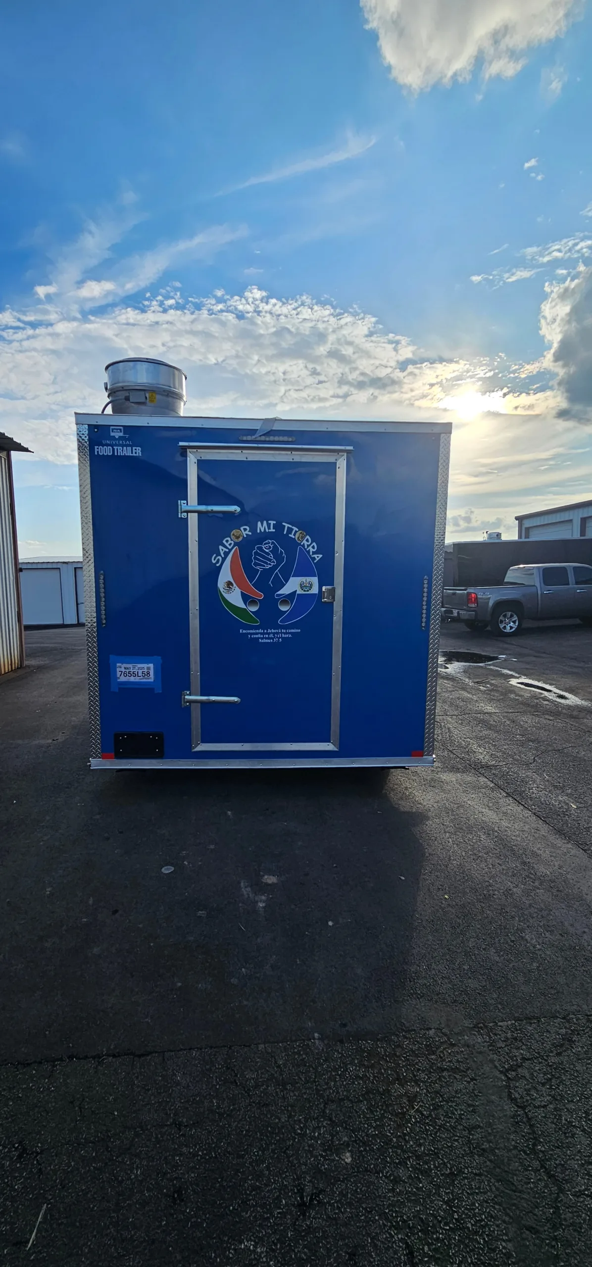 how much is a food trailer